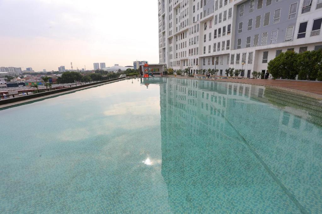 Hotel Capital O 93594 Pelangi Urbano Bekasi
