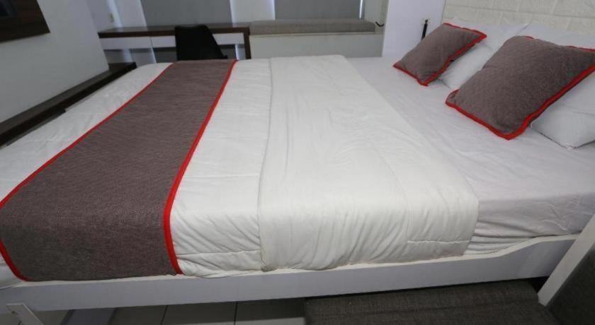 Capital O 93594 Pelangi Urbano Hotel